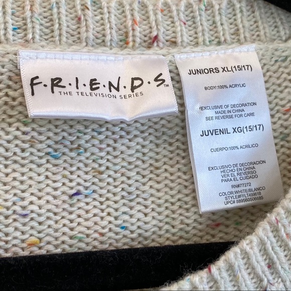 Friends TV Show Sweater White Juniors Size XL - Picture 4 of 5